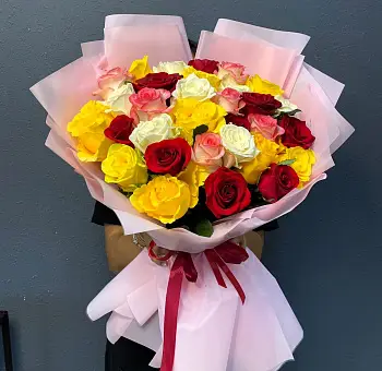 31 разноцветная роза