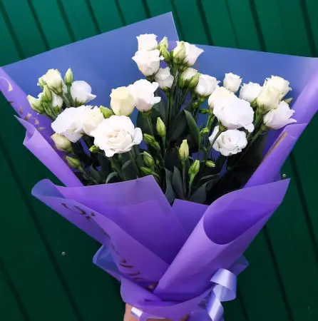 Букет из трех эустом