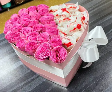 Розовое сердце с рафаэлло